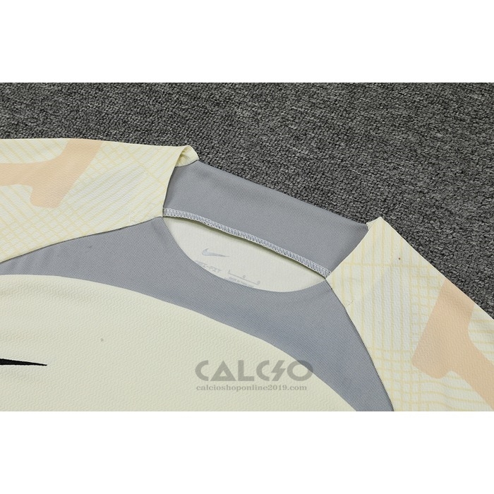 Tuta da Track Tottenham Hotspur Manica Corta 2022-2023 Beige - Pantaloncini